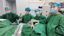 腋窝入路切病灶 腔镜手术来帮忙