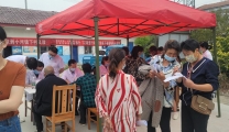 【2022年“服务百姓健康行动”】下基层义诊，走进小河镇