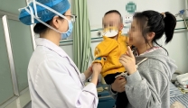 1岁宝宝频便血，腹腔镜下显元凶