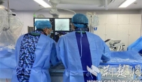 【荆楚网】襄阳市第一人民医院：绕过迂回动脉 另辟蹊径介入治疗颅内动脉瘤