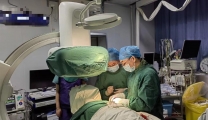 【湖北日报客户端】襄阳市一医院高新院区首例永久心脏起搏器植入术获成功