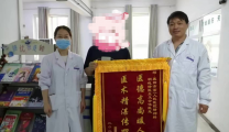 女子精神疾病困扰，医生温暖陪伴抚慰心灵