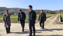 院长周卫兵赴财神庙村调研乡村振兴