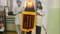 知心话语驱愁雾，对症良方治苦疾