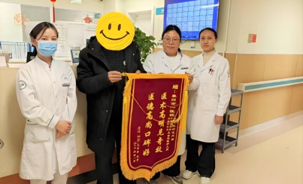 腹胀半年好痛苦  医术精湛解顽疾