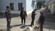 七旬老人迷路，他们暖心相助