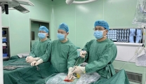 【新质医疗服务力①】“钥匙孔”里解“颈”锁：8毫米小切口解决颈椎大麻烦